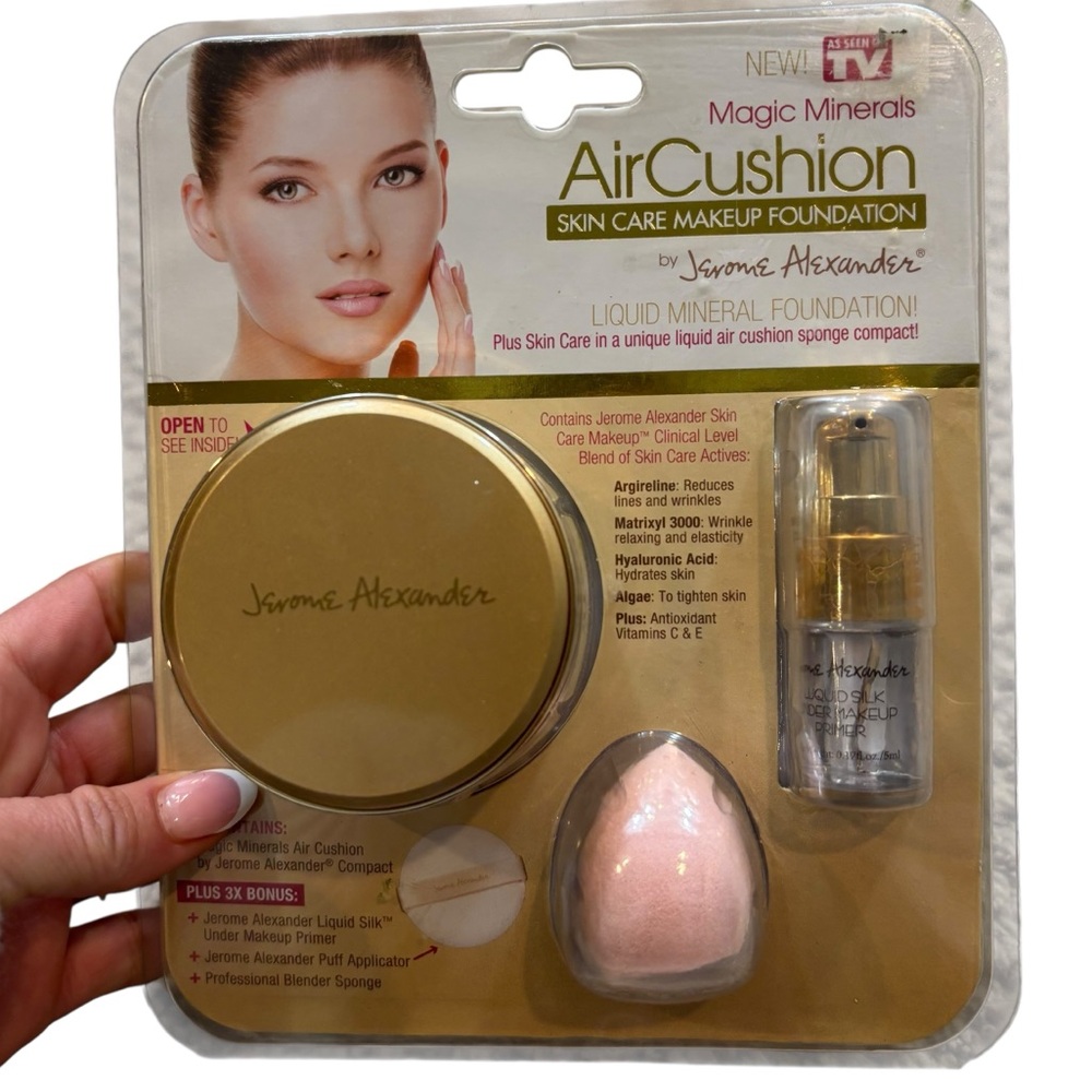 Brand new in Package Jerome‎ Alexander Air Cushion Liquid Mineral Foundation